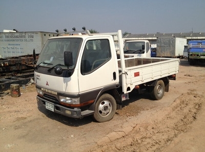 ขาย CANTER เครื่อง 4G64 115 แรงม้ากระบะคาร์โก้ เป็นรถ LPG มีทะเบียนพร้อมรถนำเข้าจากญี่ปุ่นครับ สนใจติดต่อ   คุณสุวรรณ 081-2659193  คุณสุขเกษม 081-8789119  085-3034416 วิยะดา  085-4795337 คุณเล็ก