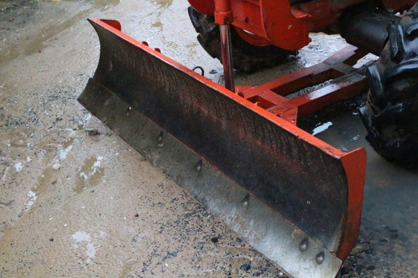 แทรกเตอร์ 45 แรงม้า พร้อมอุปกรณ์ 3 ชิ้น