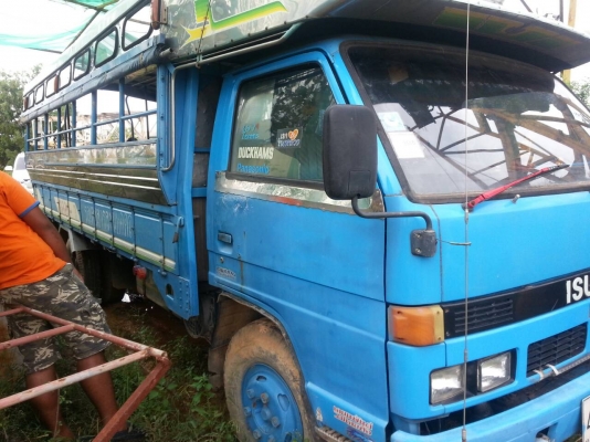 ขายรถโดยสาร ISUZU 6 ล้อ 2 เพลา