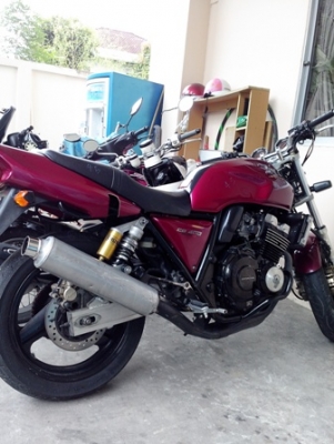 ขาย cb400 ปี98 เวอร์ชั่นs ประกอบใหม่ เครื่องสดๆ ต่อรองได้