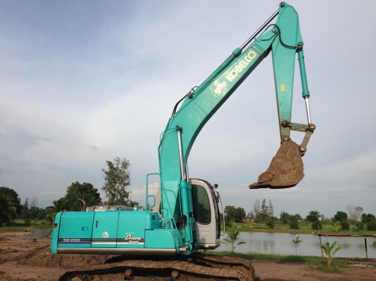 ขาย KOBELCO SK 200-6 สภาพสวย พร้อมใช้งาน สนใจติดต่อ 081-4283210