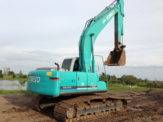 ขาย KOBELCO SK 200-6 สภาพสวย พร้อมใช้งาน สนใจติดต่อ 081-4283210