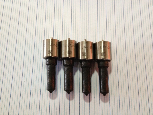 หัวฉีดเดิมพร้อมเข็ม D-max 2.5 คอมมอลเรล 4หัวขาย 3,000 บาท