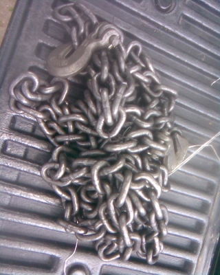 โซ่ญี่ปุ่นเนื้อเหล็กสวยครับเป็นของญี่ปุ่นครับ มีเลขนับเบอร์ตามข้อ สภาพพร้อมใช้งานครับราคานี้คุ้มครับ