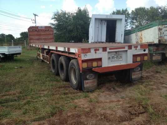 ขายหางเทรลเลอร์ 3 เพลา พร้อมทะเบียนหาง ยาว 12.50 เมตร กว้าง 2.50 เมตร ใช้งานอยู่เพิ่งจอดขายครับสภาพสวยพร้อมใช้ตามสภาพครับ มี 3 คันครับ สนใจโทร  081-2659193 คุณสุวรรณ   081-8789119 สุขเกษม  085-3034416 วิยะดา 085-4795337 คุณเล็ก