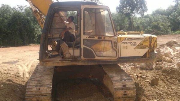 ขายด่วน!!! KOBELCO SK 200-MARK III ไฟฟ้าครบ เอกสาร invoice พร้อมใช้งานค่ะ ขายด่วน!!! KOBELCO SK 200-MARK III ไฟฟ้าครบ เอกสาร invoice พร้อมใช้งานค่ะ