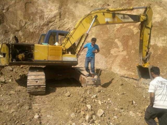 ขายด่วน!!! KOBELCO SK 200-MARK III ไฟฟ้าครบ เอกสาร invoice พร้อมใช้งานค่ะ ขายด่วน!!! KOBELCO SK 200-MARK III ไฟฟ้าครบ เอกสาร invoice พร้อมใช้งานค่ะ