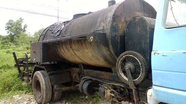 ขายถังสเปรย์ยางมะตอยพร้อมเครื่อง ครบชุด ยกลงจาก6ล้อ.... ขายถังสเปรย์ยางมะตอยพร้อมเครื่อง ครบชุด ยกลงจาก6ล้อ....