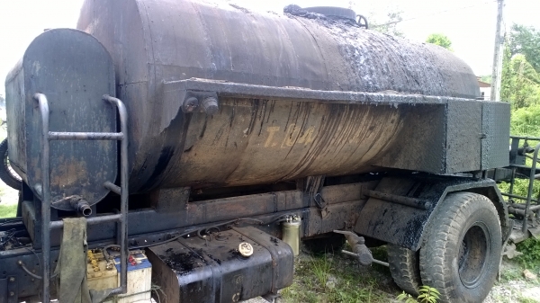 ขายถังสเปรย์ยางมะตอยพร้อมเครื่อง ครบชุด ยกลงจาก6ล้อ.... ขายถังสเปรย์ยางมะตอยพร้อมเครื่อง ครบชุด ยกลงจาก6ล้อ....