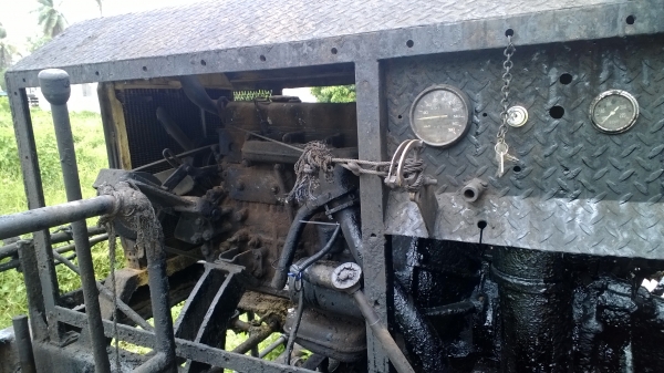 ขายถังสเปรย์ยางมะตอยพร้อมเครื่อง ครบชุด ยกลงจาก6ล้อ.... ขายถังสเปรย์ยางมะตอยพร้อมเครื่อง ครบชุด ยกลงจาก6ล้อ....