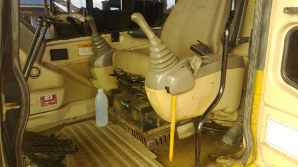 ขายรถแบ็คโฮ CAT 311B เครื่องเดิม ปั๊มเดิม ไฟฟ้าครบ เอกสารอินวอยซ์