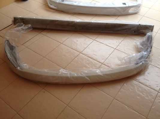 ขายสเกริต์ของศูนย์ Vios 2013 รอบคัน 4000 บาท ใช้แค่ 1 อาทิตย์