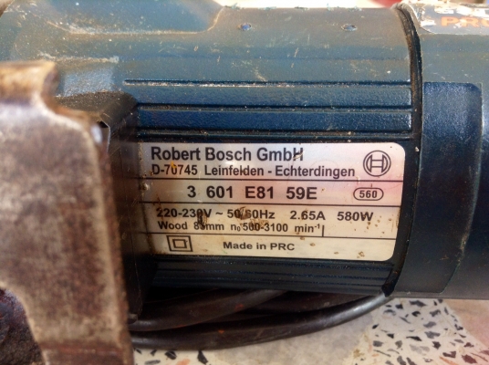 ต้องการขายเลื่อยจิกซอร์ ยี่ห้อ Bosch รุ่น GST 80 PRE