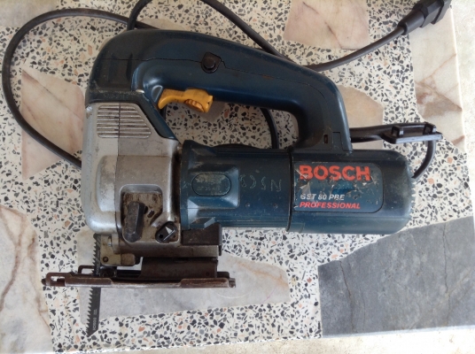 ต้องการขายเลื่อยจิกซอร์ ยี่ห้อ Bosch รุ่น GST 80 PRE