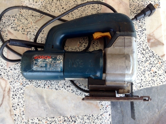 ต้องการขายเลื่อยจิกซอร์ ยี่ห้อ Bosch รุ่น GST 80 PRE