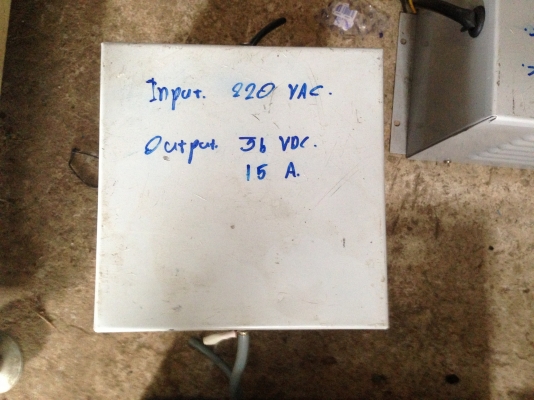 ขายหม้อแปลงไฟฟ้า จาก 220 VAC เป็น 36 VDC รับกระแสได้ 15 A สภาพดี พร้อมใช้งานมีอยู่ 6 ตัว