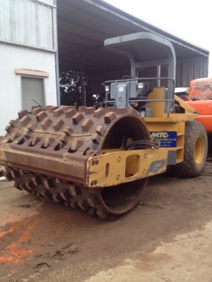 ขายรถบด Volvo 2 เพลา + เปลือกหนาม