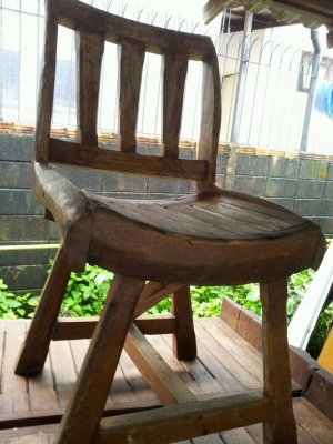 ชุดโต๊ะไม้เก่า