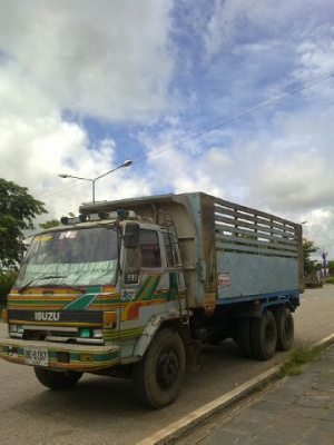 ขายร๊อกเล็ก175 เครื่อง195 ดั๊ม 2เพลา ราคา 800,000 บาท เจ้าของขายเอง ราคาต่อรองได้