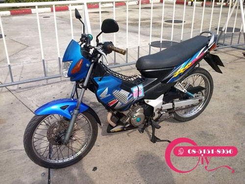 SALE ขาย SONIC ปี 45 ราคาถูกยกบ้านเหลือเพียง 13,500 บาทเท่านั้น เอกสารครบพร้อมใช้งาน SALE ขาย SONIC ปี 45 ราคาถูกยกบ้านเหลือเพียง 13,500 บาทเท่านั้น เอกสารครบพร้อมใช้งาน