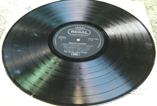 แผ่นเสียงเพลงสากล