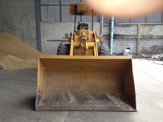 ขายรถตักล้อยาง TCM STD30