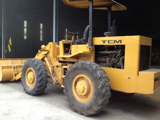 ขายรถตักล้อยาง TCM STD30