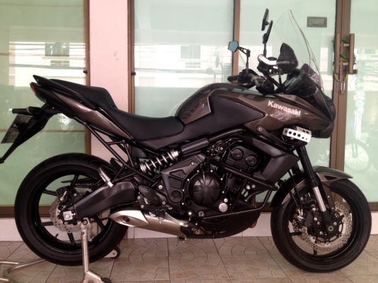 ขาย Kawasaki Versys โฉมปี2013 สภาพป้ายแดง ใช้น้อยวิ่ง 1500 km. ราคา289000 บาท ( รับเทริ์น)
