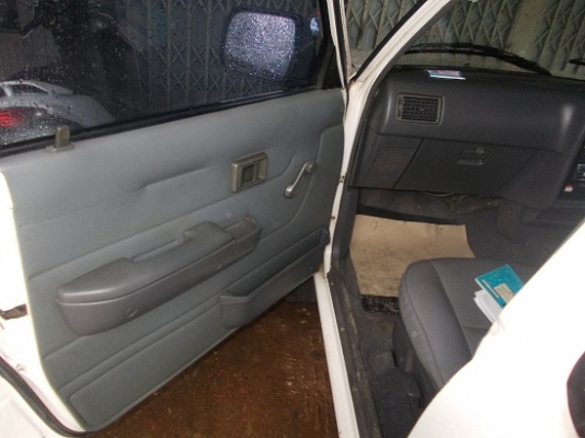 ขาย TOYOTA MIGHTY-X ... 4 ประตู ปี 40 ภาษีเต็ม เล่มพร้อมชุดโอน