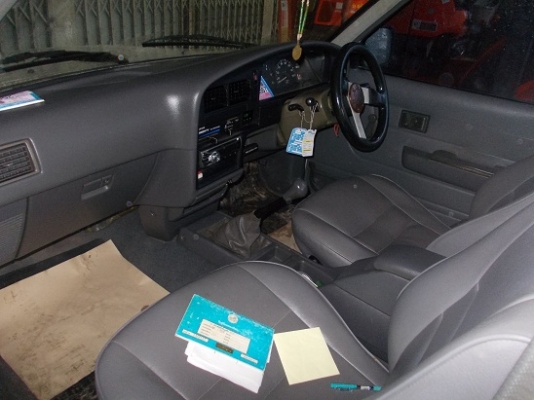 ขาย TOYOTA MIGHTY-X ... 4 ประตู ปี 40 ภาษีเต็ม เล่มพร้อมชุดโอน