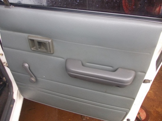 ขาย TOYOTA MIGHTY-X ... 4 ประตู ปี 40 ภาษีเต็ม เล่มพร้อมชุดโอน