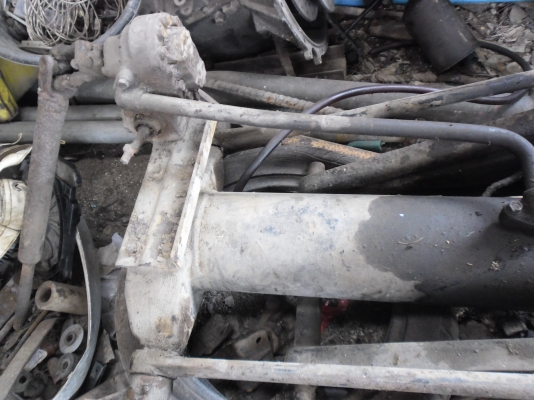 ขายกระบอกดั้ม  ทั้งชุด พร้อมใส่รถหกล้อ  สภาพ พร้อมใช้งาน