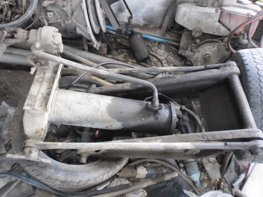 ขายกระบอกดั้ม  ทั้งชุด พร้อมใส่รถหกล้อ  สภาพ พร้อมใช้งาน