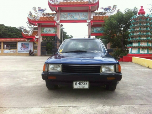 toyota หน้าแหลม เก๋งคลาสสิค เครื่องดีติดแก็สแล้ว