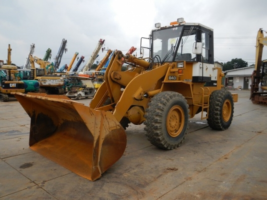 ขายรถตักล้อยาง TCM 840-2