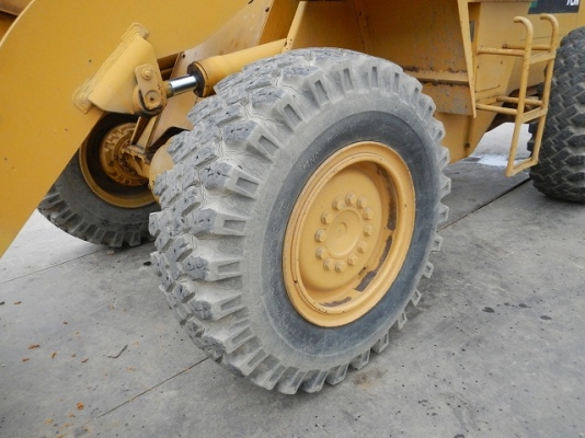 ขายรถตักล้อยาง TCM 840-2