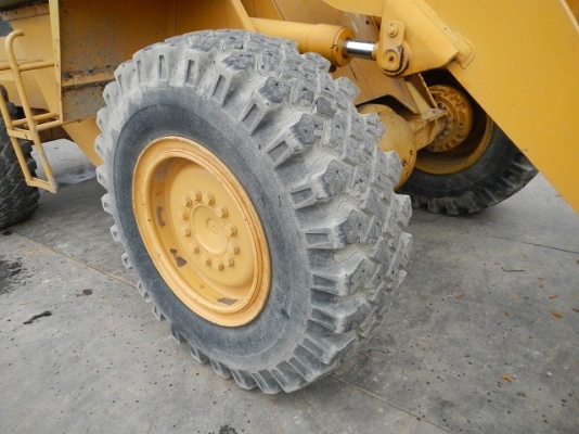 ขายรถตักล้อยาง TCM 840-2