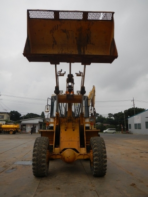 ขายรถตักล้อยาง TCM 840-2