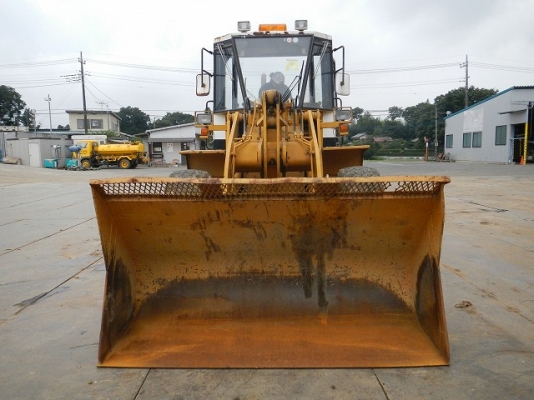 ขายรถตักล้อยาง TCM 840-2