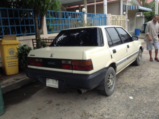 HONDA CIVIC 1.5 LX (4Dr) ปี 1988 เกียร์ธรรมดา HONDA CIVIC 1.5 LX (4Dr) ปี 1988 เกียร์ธรรมดา