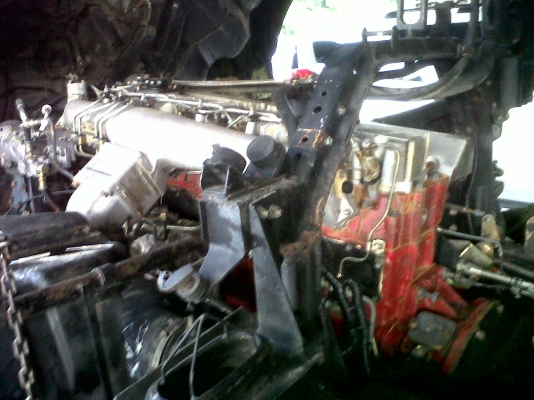 ขายHINO 2K ปี44วางเครื่อง K13C 360แรงม้าพ่วงแม่ลูกกระบะเนียม อู่ ธวัชชัย  สภาพพร้อมใช้ ติดต่อได้ที่คุณ อ๊อฟ พิจิตร 086-737-9991