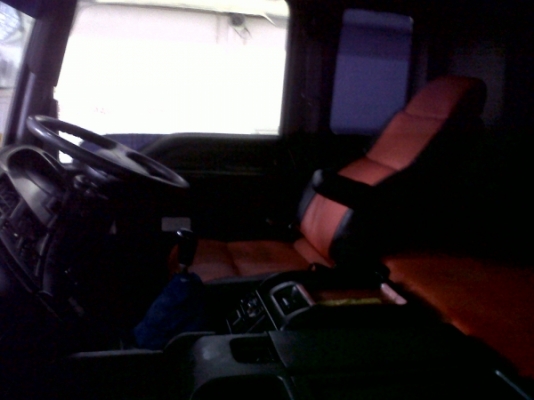 ขายHINO 2K ปี44วางเครื่อง K13C 360แรงม้าพ่วงแม่ลูกกระบะเนียม อู่ ธวัชชัย  สภาพพร้อมใช้ ติดต่อได้ที่คุณ อ๊อฟ พิจิตร 086-737-9991