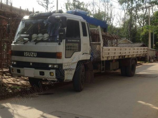 รถบรรทุก 6 ล้อติดเครน ยี่ห้อ ISUZU เครน 4.5 ตัน