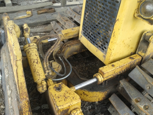 ขายรถแทรกเตอร์ Bd2f ปรับใบมีด6ทิศทาง สภาพเก่านอก