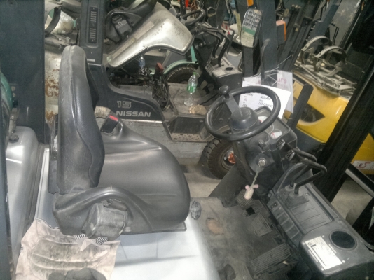 ขายรถฟอร์คลีฟท์ติดแก๊ส NISSAN L01 A15 sn;004042 เสา3 เมตรออโต้ ปี2004 รถนอกนำเข้า ติดต่อมานะ 085-9049669