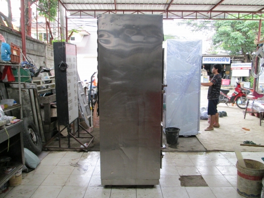 เย็นฟิต    บนกระจก   ล่างทึบ    สภาพดีไม่มีผุ   ขายถูกๆๆ