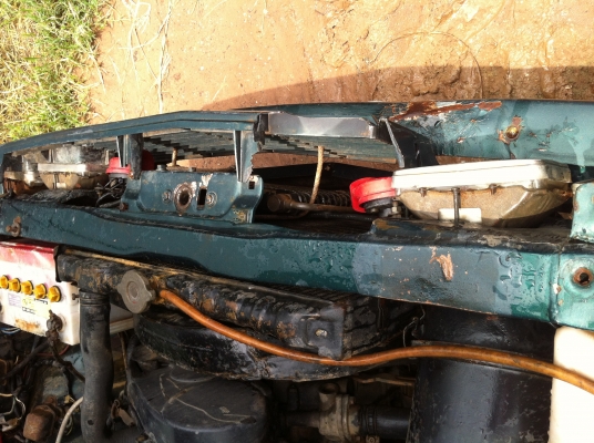 ขายเครื่อง4d55 พร้อมเกียร์ ราคา 21000 บาท ขายเครื่อง4d55 พร้อมเกียร์ ราคา 21000 บาท