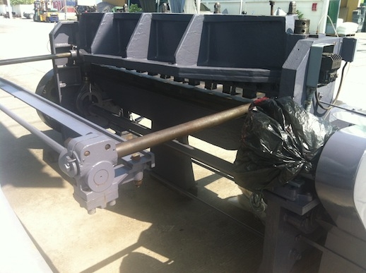 เครื่องตัดเหล็กแผ่น ตัดหนา4.5มิล ยาว 2060มิล