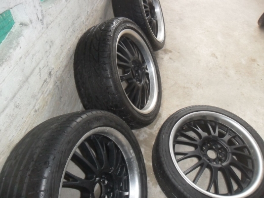 ล้อแม็ก 18นิ้ว 5รู100/114 พร้อมยาง 225/40R18ปี10 สวยๆ 4 ล้อ ลดราคาเหลือ 7700 บาท