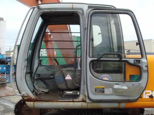 ขายด่วน Hitachi EX120-5  อาร์มยาวจากญี่ปุ่น 14  เมตร  รถสวยสภาพดี นำเข้าจากญี่ปุ่นเองจ้า  3701  ชม.